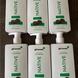 Native Volumizing Shampoo - White with Green Accents